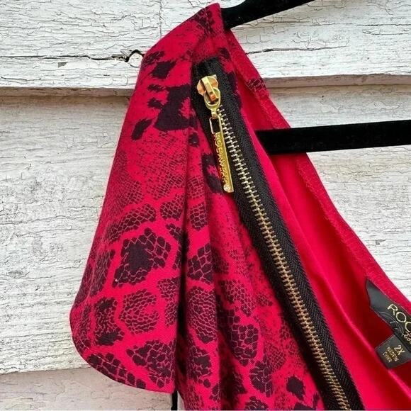 Rocawear red & black off the shoulder Snake Zipper Blouse plus size - Picture 6 of 6